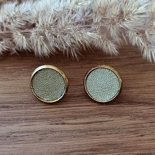 Earrings with gold leather